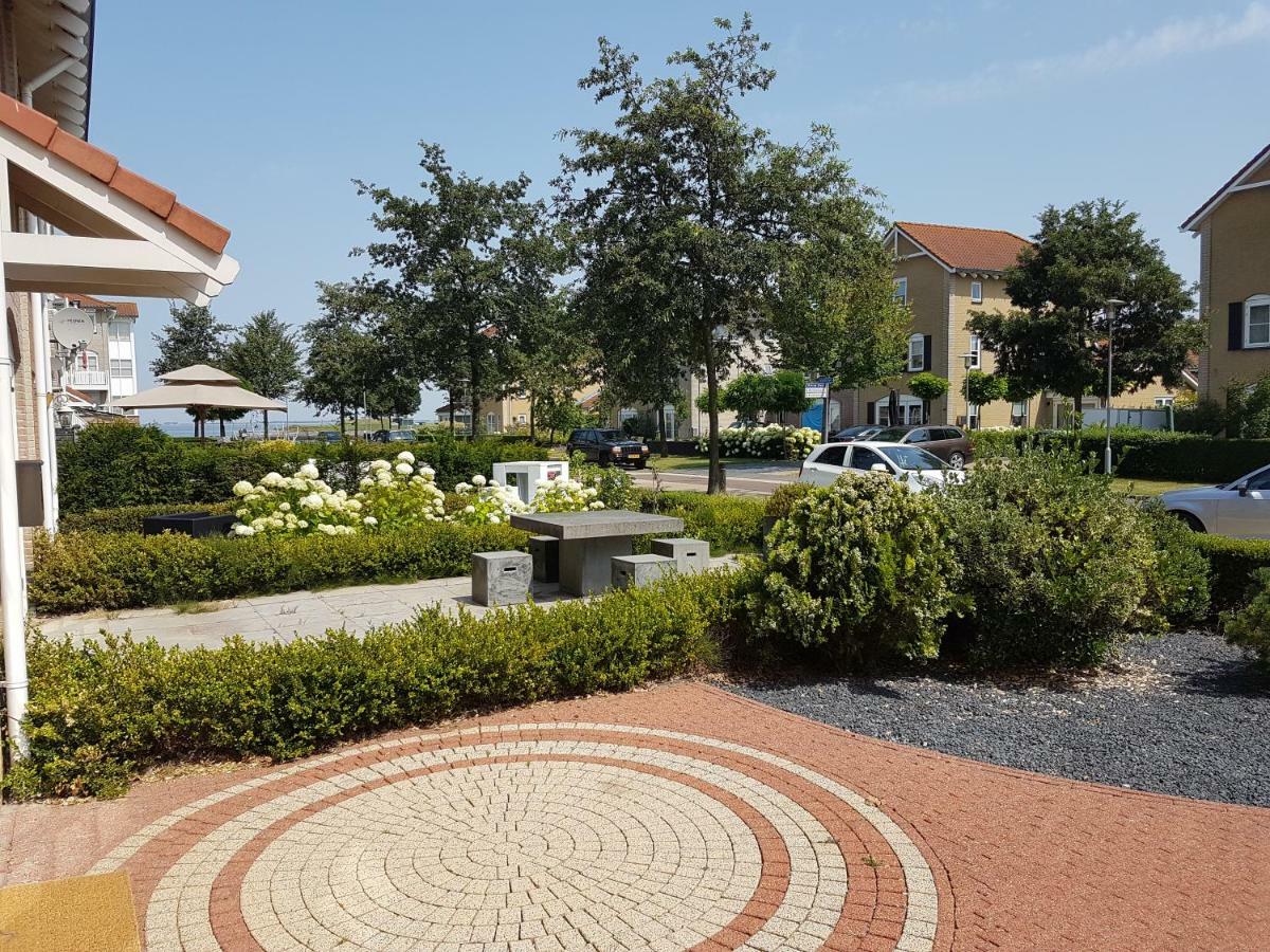 הוילה וומלדינגה Middensluis 7 מראה חיצוני תמונה